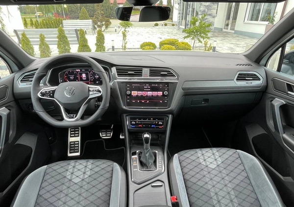 Volkswagen Tiguan cena 139900 przebieg: 58206, rok produkcji 2021 z Gostyń małe 277